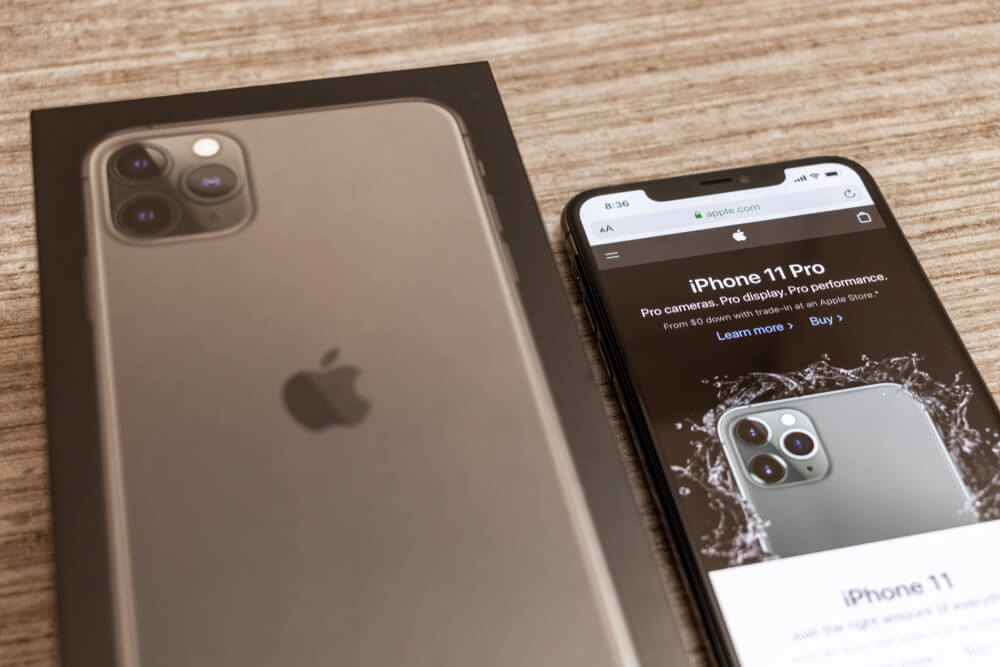 iPhone 11 Pro 4 iPhone 11 Pro-2