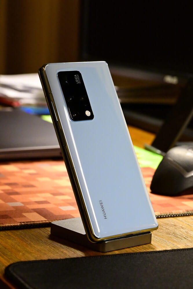 Huawei Mate X2 