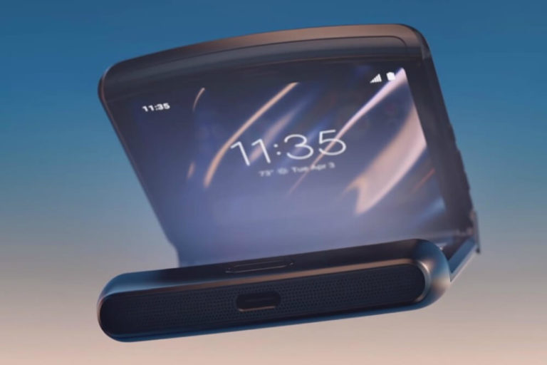 Motorola Razr - Najnoviji telefon sa savitljivim displejem 1 Motorola Razr – Najnoviji telefon sa savitljivim displejem