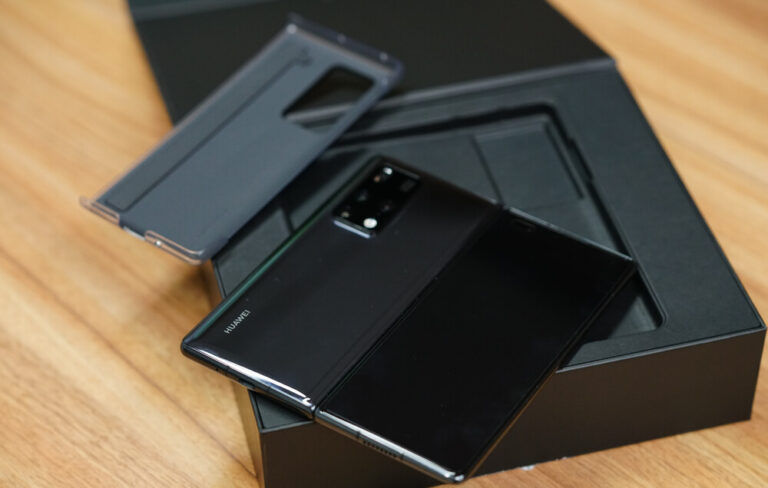 Huawei Mate X2